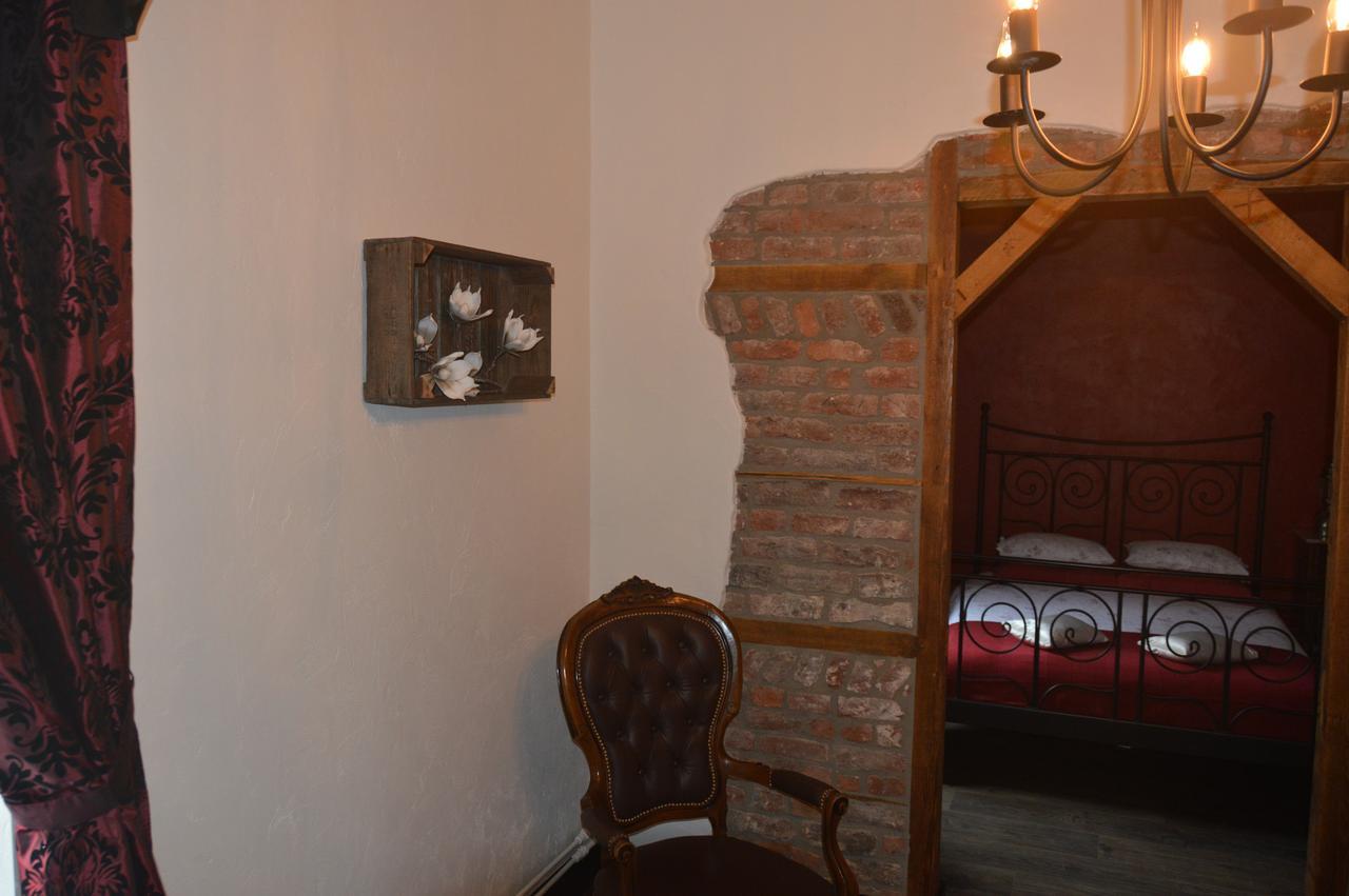 B&B-Restaurant Porte De La Lienne Stoumont Exterior photo